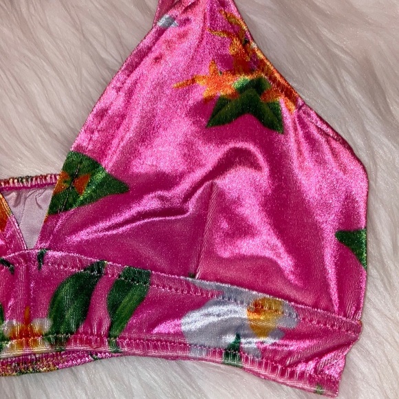 WILDFOX Intimates White Label Velvet Bralette - Picture 3 of 7